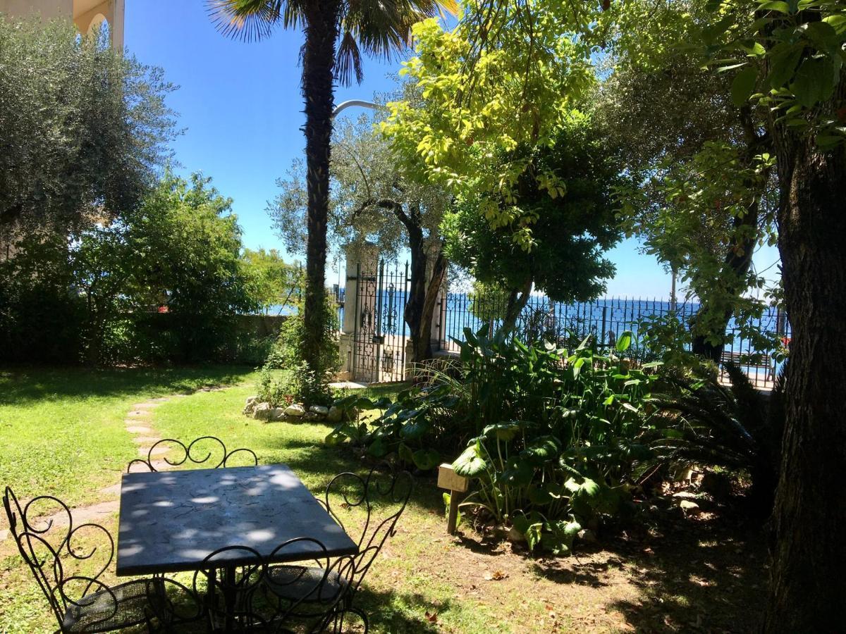 Casa Vacanze Gabbianella Villa Con Giardino Lungolago Maderno Toscolano Maderno Dış mekan fotoğraf