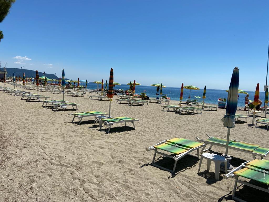 Casa Vacanze Gabbianella Villa Con Giardino Lungolago Maderno Toscolano Maderno Dış mekan fotoğraf