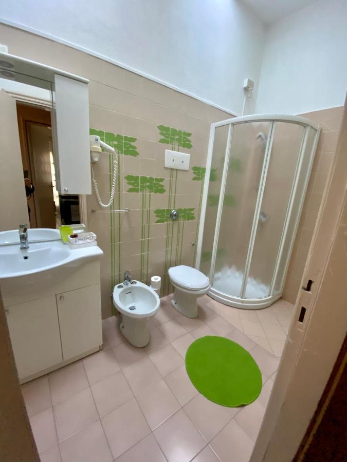 Casa Vacanze Gabbianella Villa Con Giardino Lungolago Maderno Toscolano Maderno Dış mekan fotoğraf